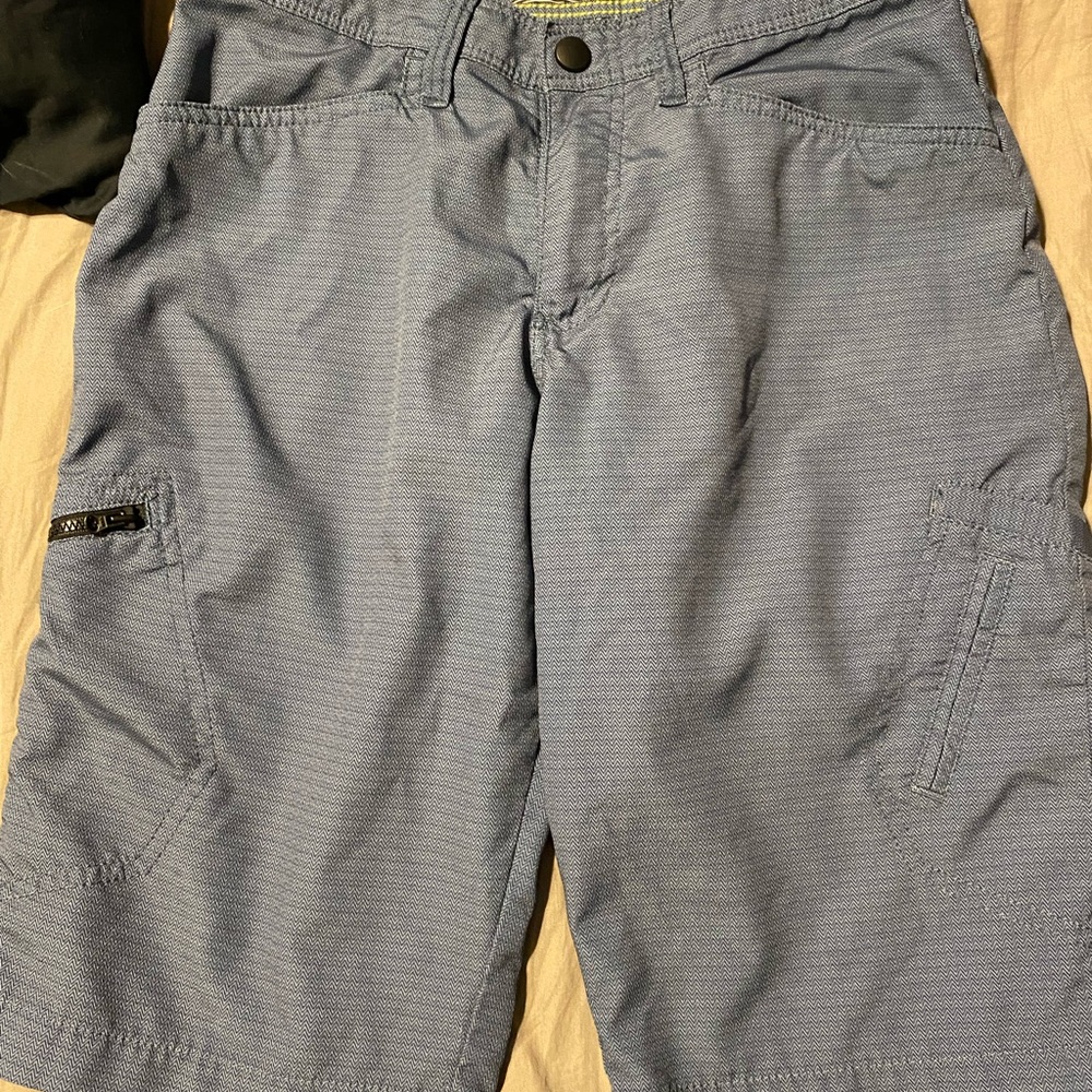 Boys Lee size large Gray Cargo Shorts